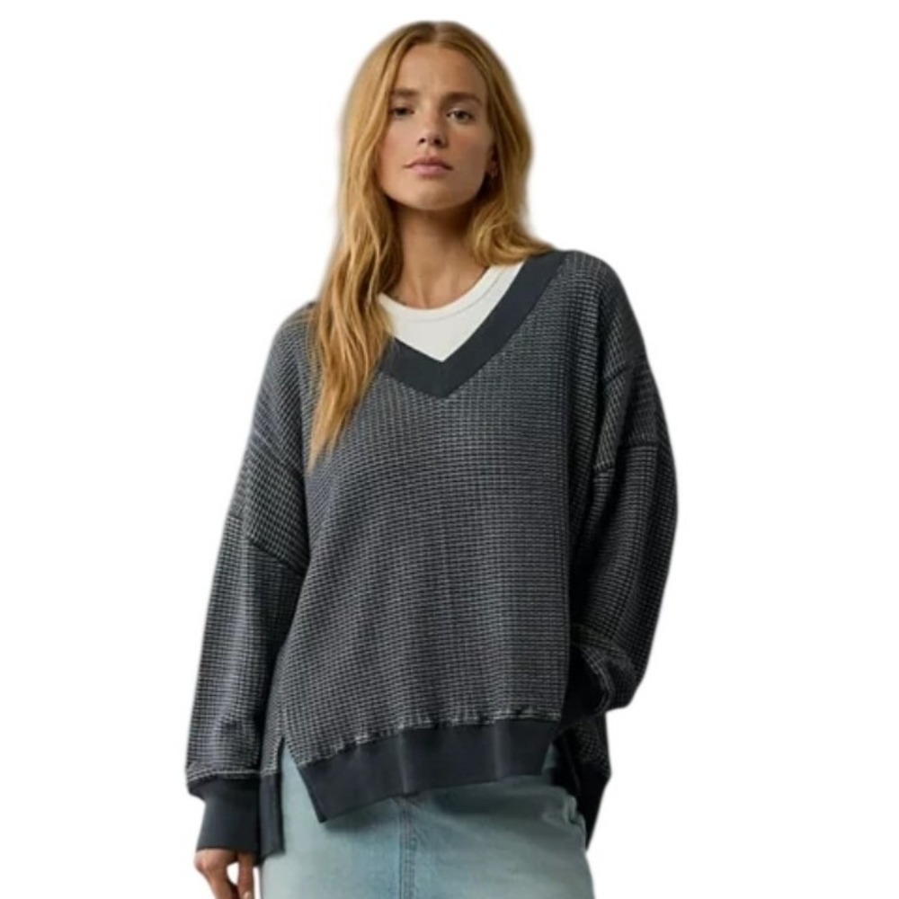 AE Oversized Slouchy Women's size XL Big Hug V-Neck Waffle Fisherman Sweatshirt